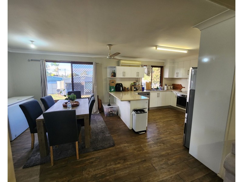 12 Hamilton Street, Moura QLD 4718
