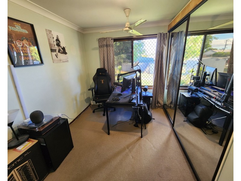 12 Hamilton Street, Moura QLD 4718