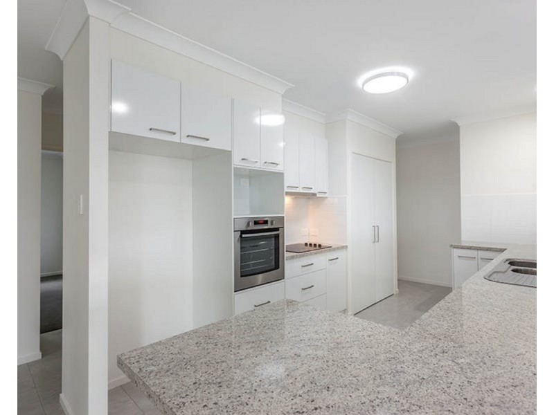 15 Dolleys Road, Withcott QLD 4352