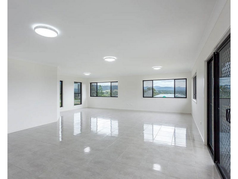 15 Dolleys Road, Withcott QLD 4352