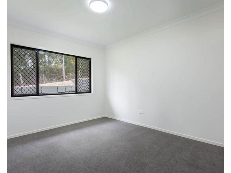 15 Dolleys Road, Withcott QLD 4352