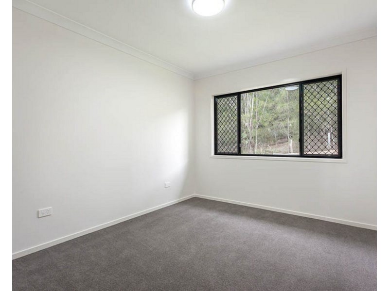 15 Dolleys Road, Withcott QLD 4352