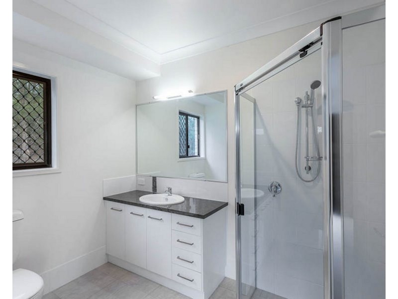 15 Dolleys Road, Withcott QLD 4352