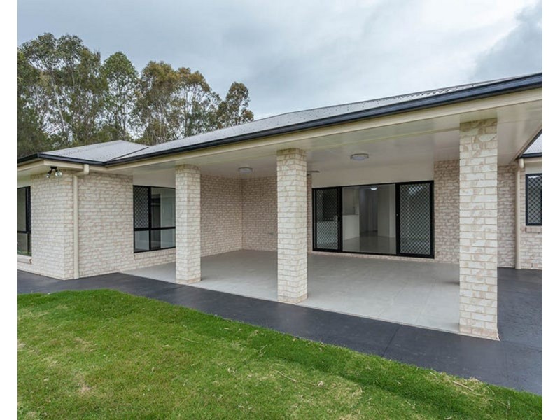 15 Dolleys Road, Withcott QLD 4352