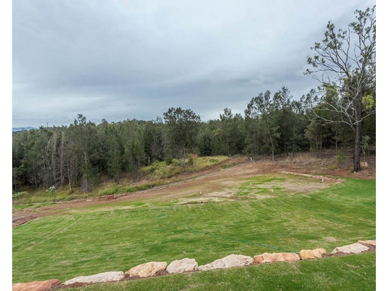 15 Dolleys Road, Withcott QLD 4352