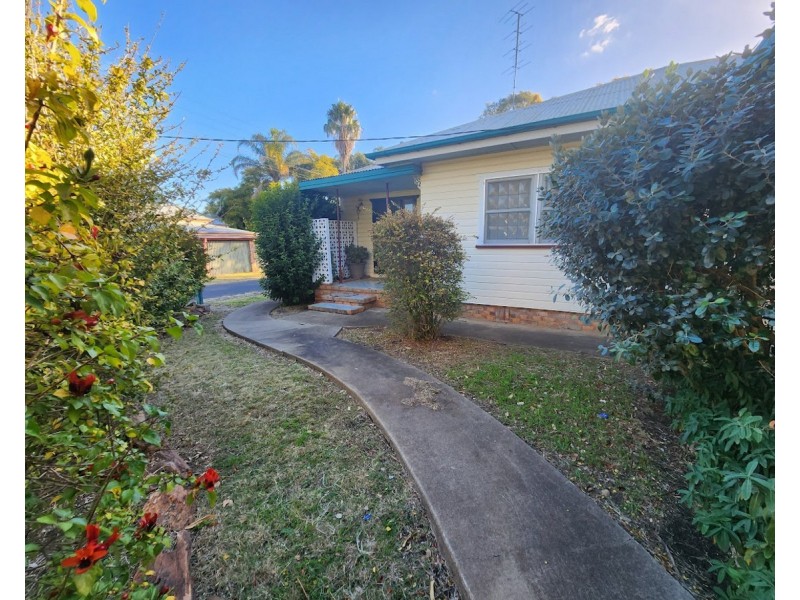 1 Allport Street, Pittsworth QLD 4356