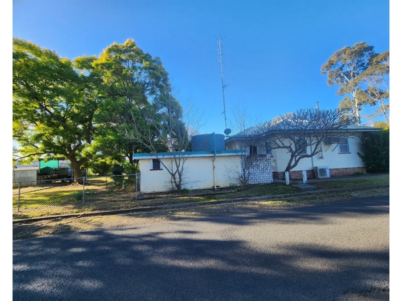 1 Allport Street, Pittsworth QLD 4356