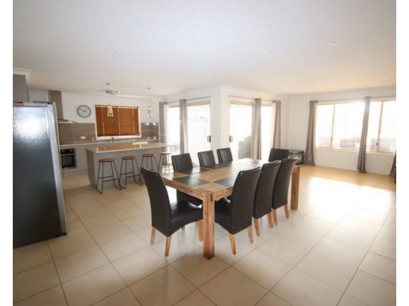 16 Thomas Street, Cambooya QLD 4358