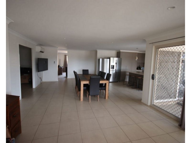 16 Thomas Street, Cambooya QLD 4358