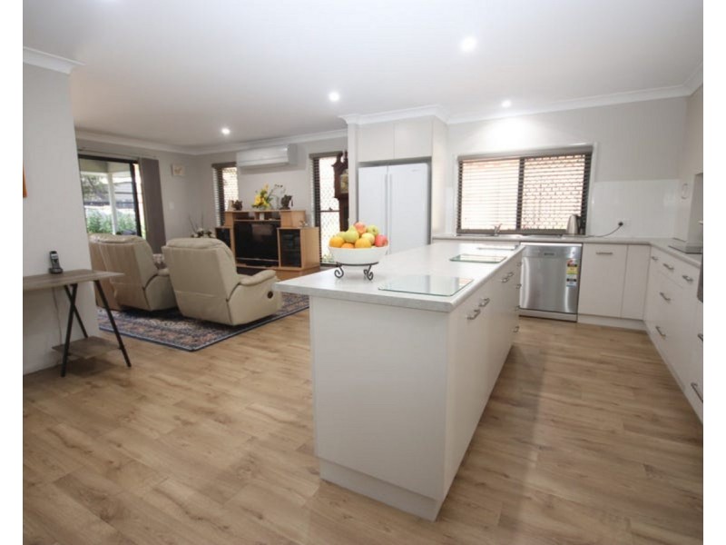 18 Lee Court, Crows Nest QLD 4355