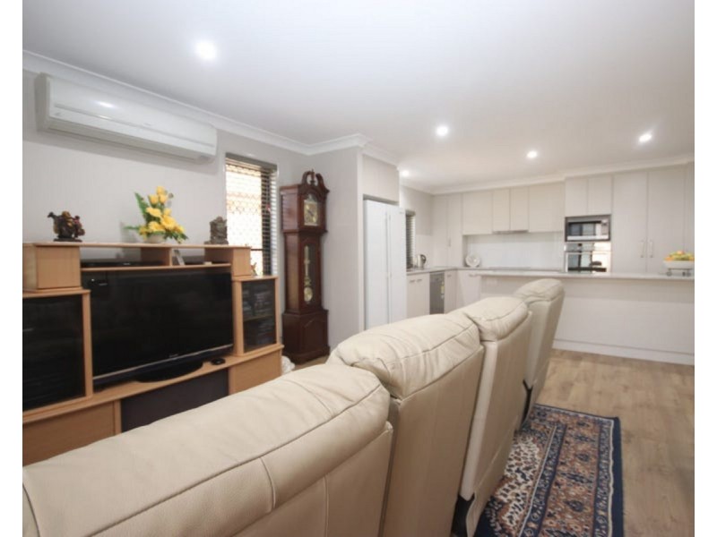 18 Lee Court, Crows Nest QLD 4355