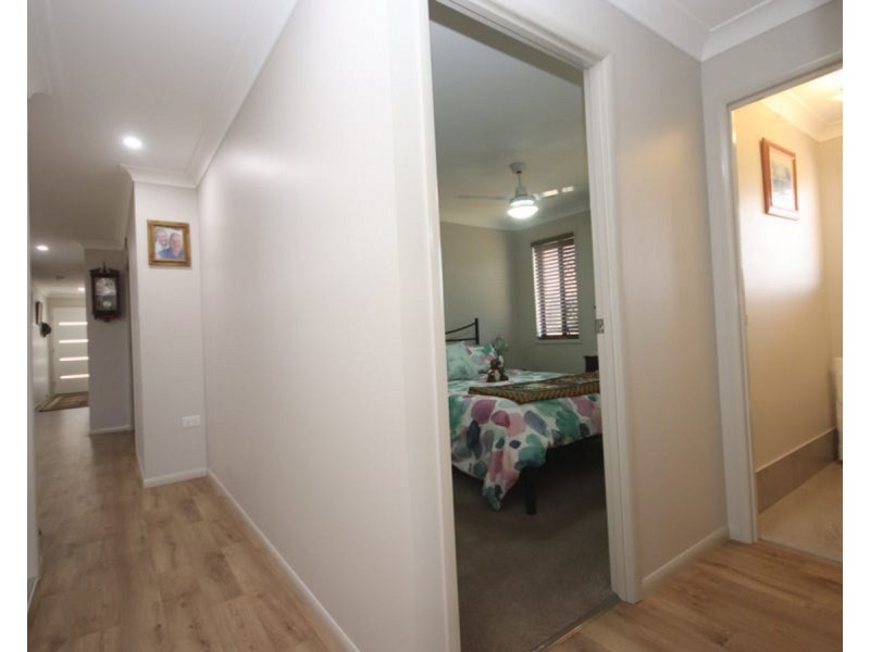 18 Lee Court, Crows Nest QLD 4355