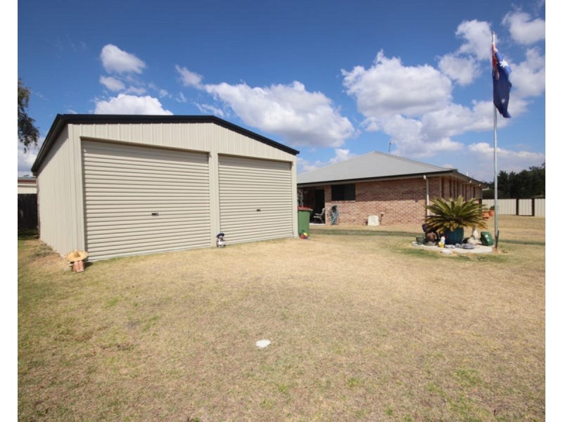 18 Lee Court, Crows Nest QLD 4355