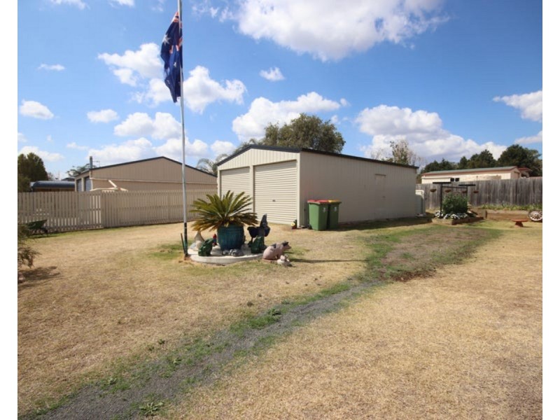 18 Lee Court, Crows Nest QLD 4355