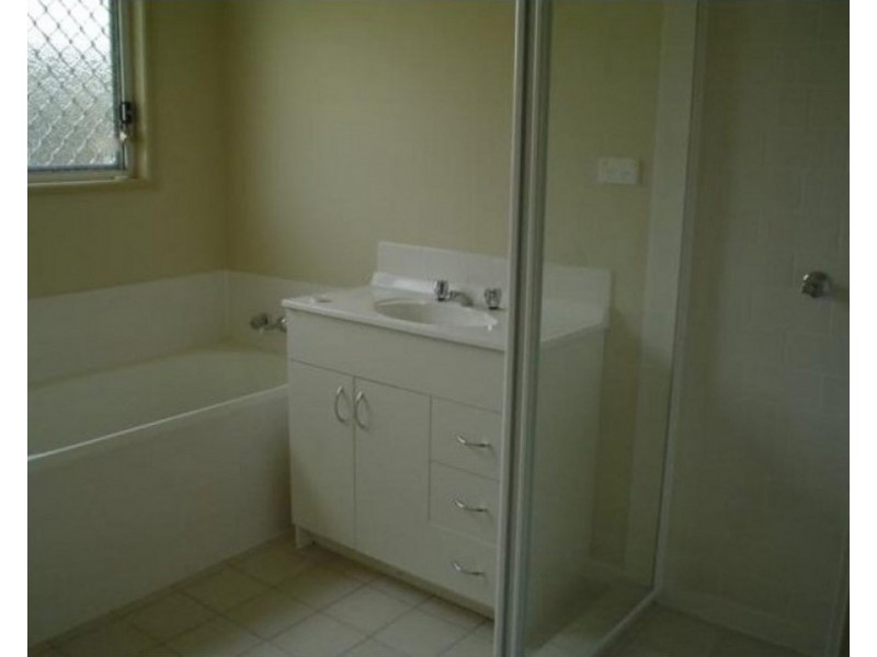 10 Carly Drive, Helidon QLD 4344