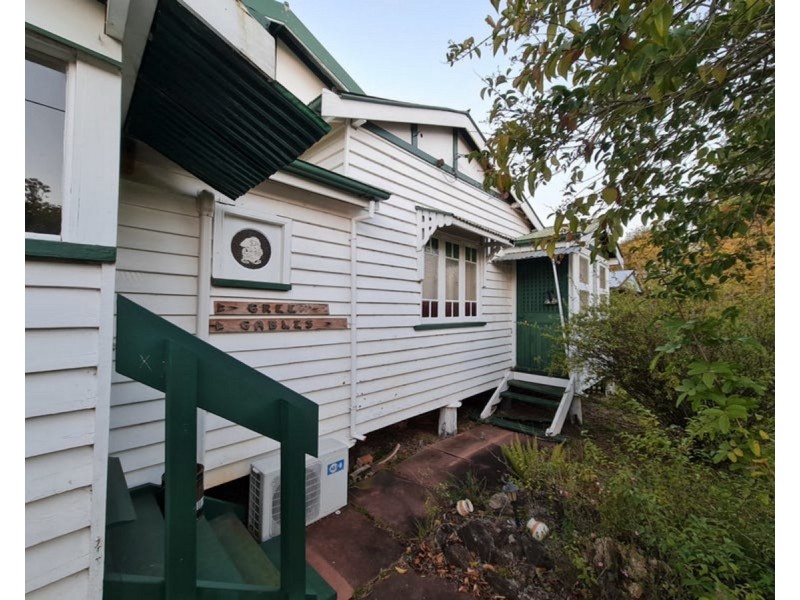 16 Littleton Street, Crows Nest QLD 4355