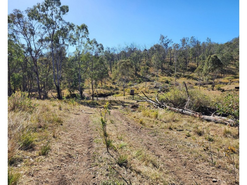 128 Garvey Road, Ravensbourne QLD 4352