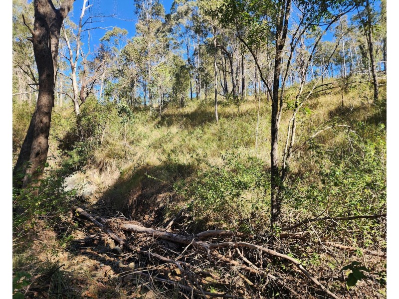 128 Garvey Road, Ravensbourne QLD 4352