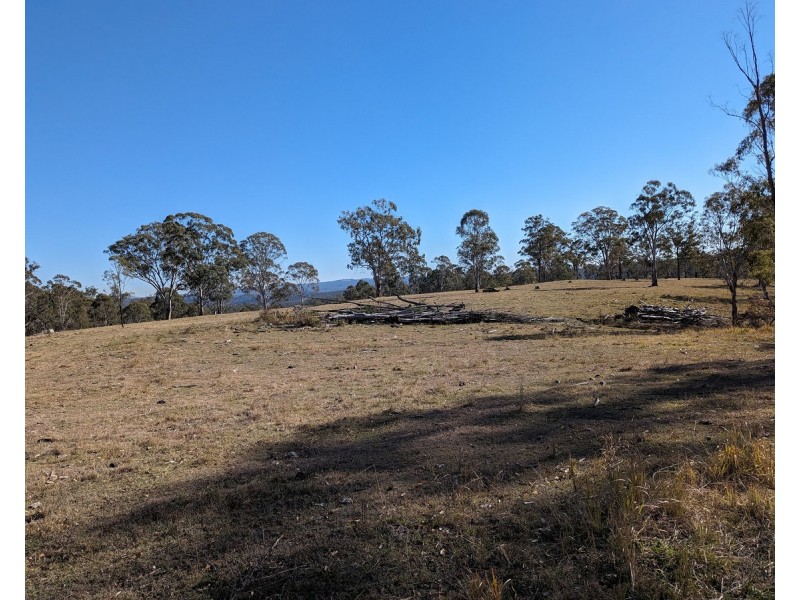 128 Garvey Road, Ravensbourne QLD 4352