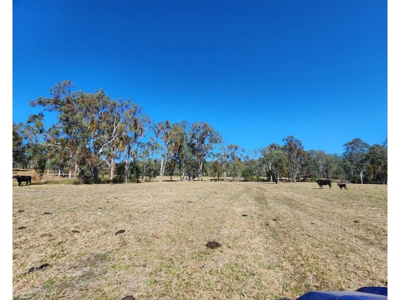 1 Garvey Road, Ravensbourne QLD 4352