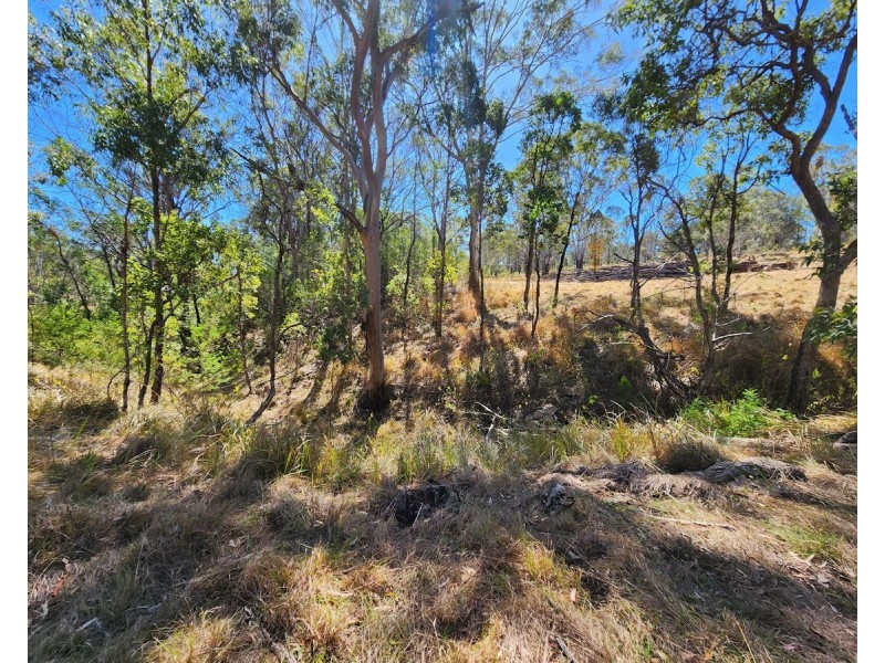 1 Garvey Road, Ravensbourne QLD 4352