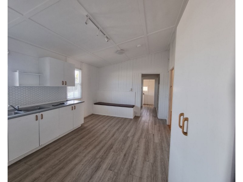 262 North Street, Rockville QLD 4350