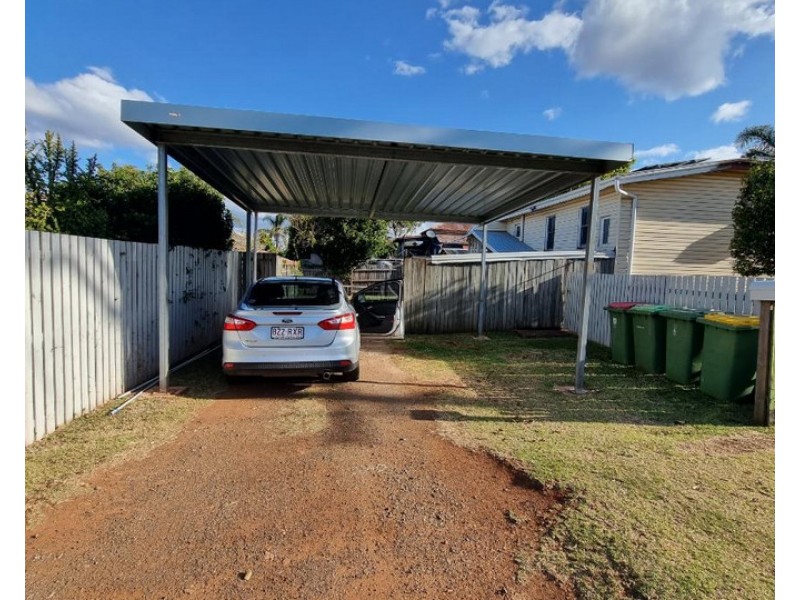 262 North Street, Rockville QLD 4350