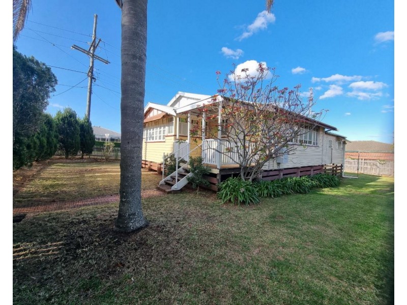 262 North Street, Rockville QLD 4350