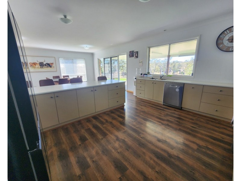 48 Gowlett Road, Haden QLD 4353