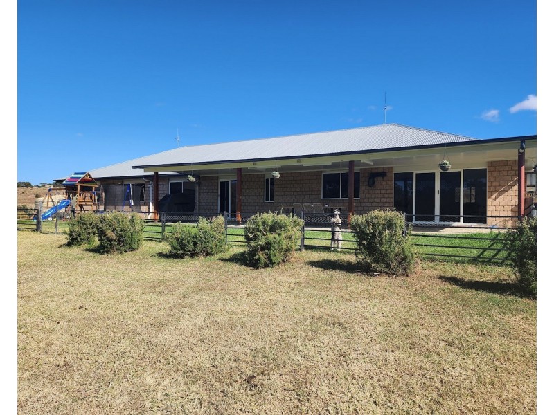 48 Gowlett Road, Haden QLD 4353