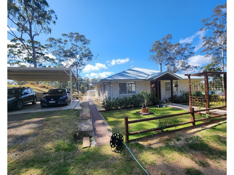 38 Robinson Road, Geham QLD 4352