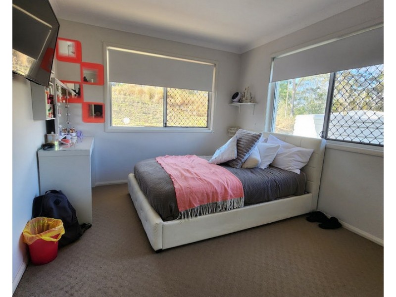 38 Robinson Road, Geham QLD 4352