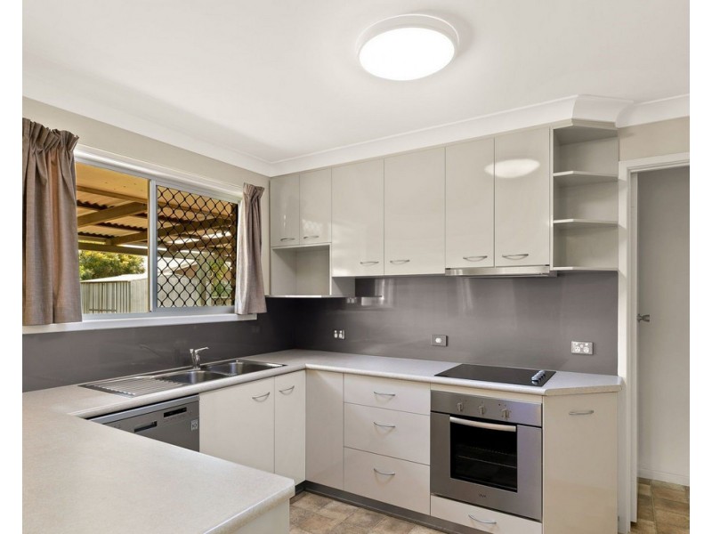 72 Jennifer Crescent, Darling Heights QLD 4350