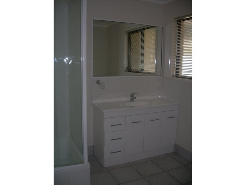 1/25 Rutherford Road, Withcott QLD 4352