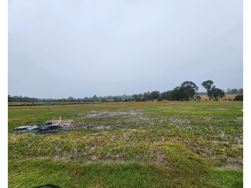 Parklands Estate, Crows Nest QLD 4355