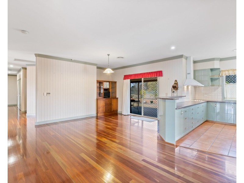 10 Helendale Drive, Helidon Spa QLD 4344