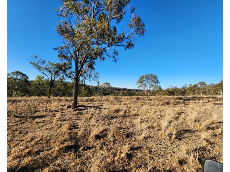 369 Schefe Road, Coalbank QLD 4352