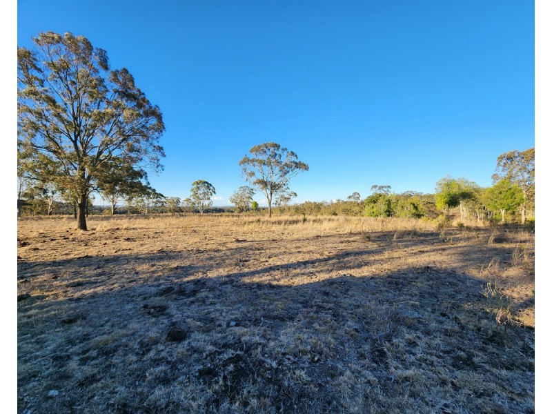 369 Schefe Road, Coalbank QLD 4352