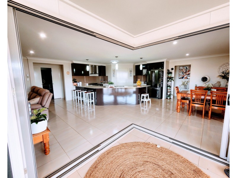 22 Ridge Drive, Cambooya QLD 4358