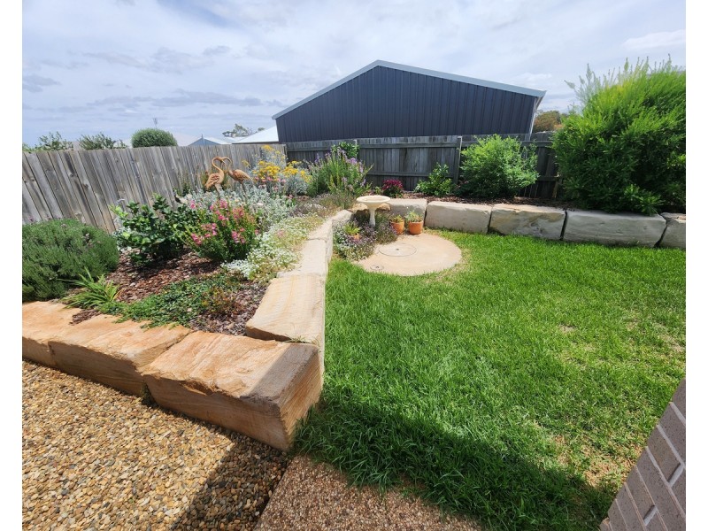 22 Ridge Drive, Cambooya QLD 4358