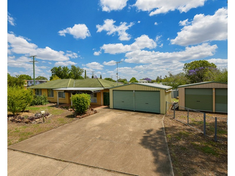 22 Water Street, Helidon QLD 4344