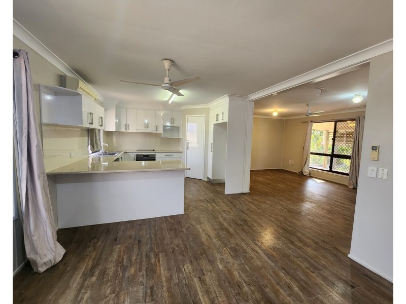 12 Hamilton Street, Moura QLD 4718