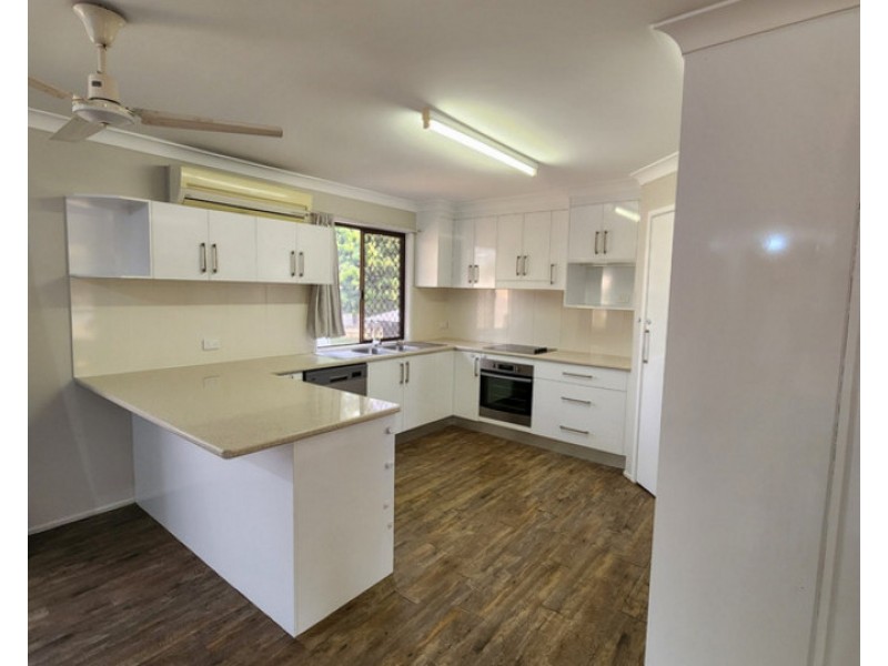 12 Hamilton Street, Moura QLD 4718