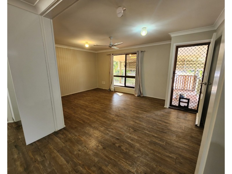 12 Hamilton Street, Moura QLD 4718