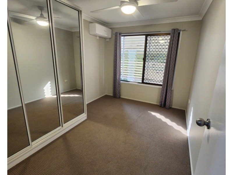 12 Hamilton Street, Moura QLD 4718