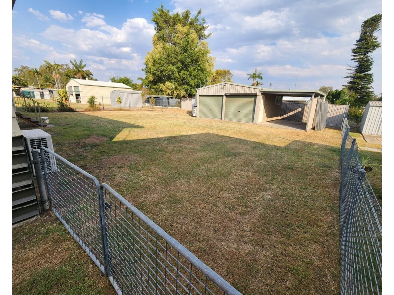 12 Hamilton Street, Moura QLD 4718