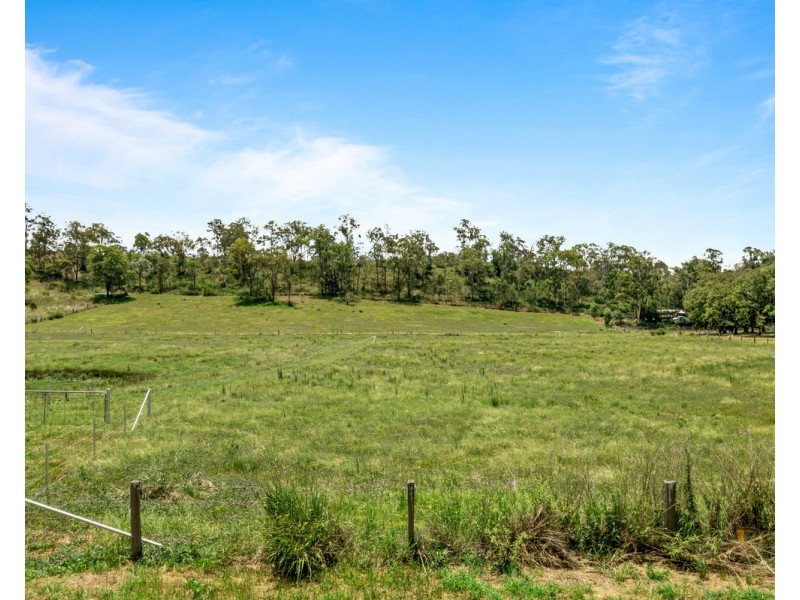 135 Murphys Creek Road, Postmans Ridge QLD 4352