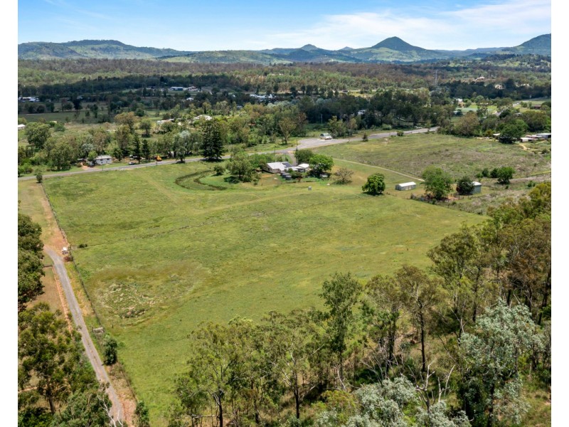 135 Murphys Creek Road, Postmans Ridge QLD 4352