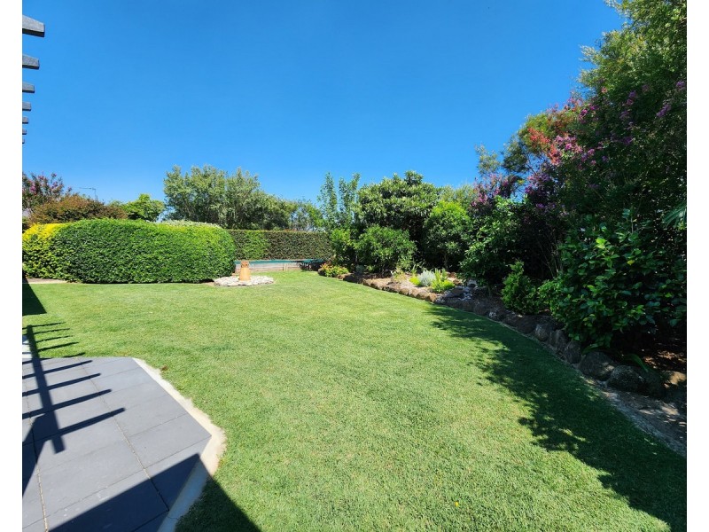 14 Vicky Avenue, Crows Nest QLD 4355