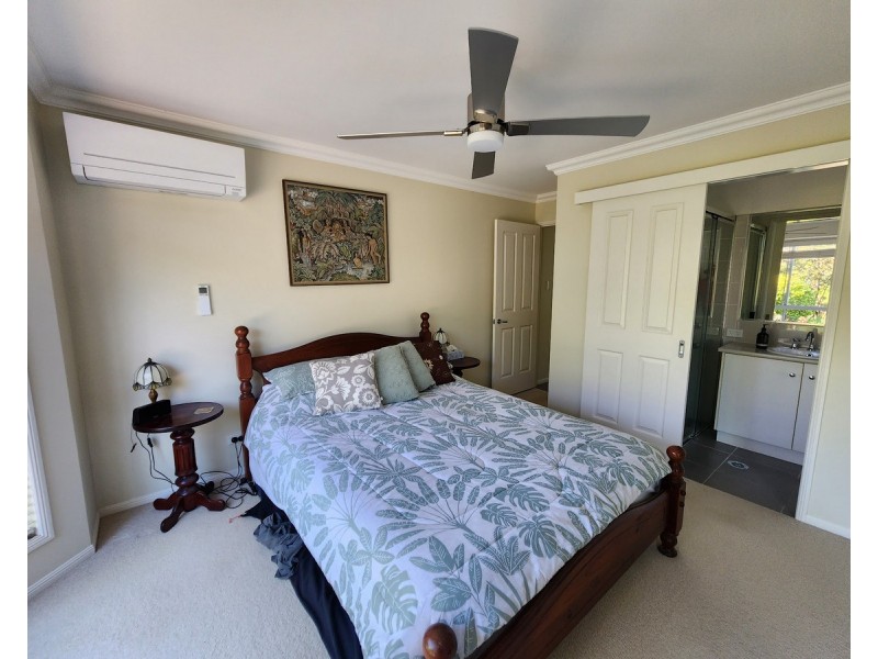 14 Vicky Avenue, Crows Nest QLD 4355